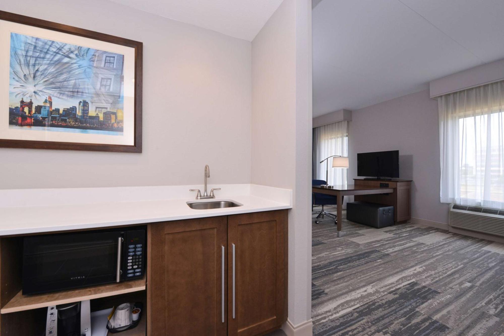 Hampton Inn & Suites Cincinnati-Mason, Ohio Экстерьер фото